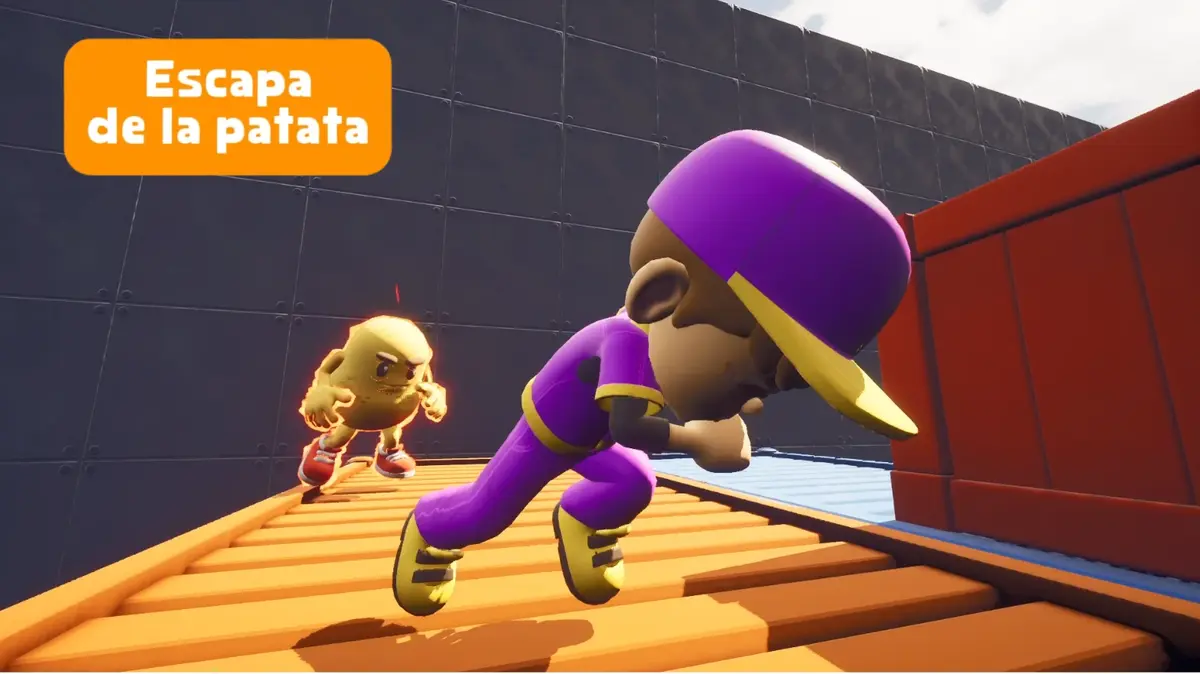 Trailer still: the runner sprints along an orange container roof with the potato right behind, caption 'Escapa de la patata'